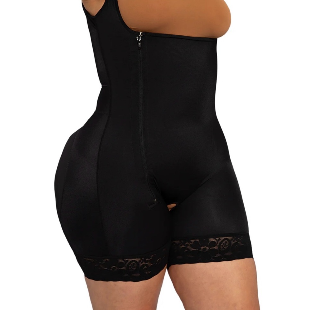 Black Women's Shapewear Bodysuit by VannaBelt V-eauty Sleep